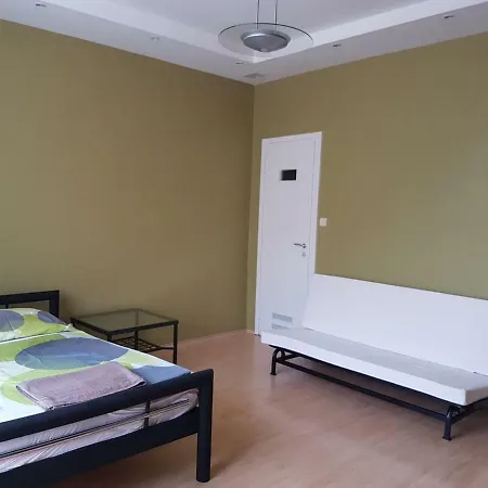 Centrooms Margaret Apartment